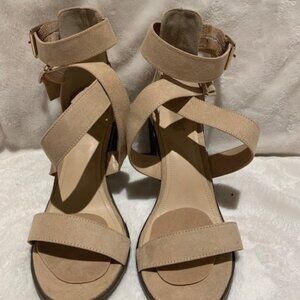 Forever 21 Tan Size 10 Heels